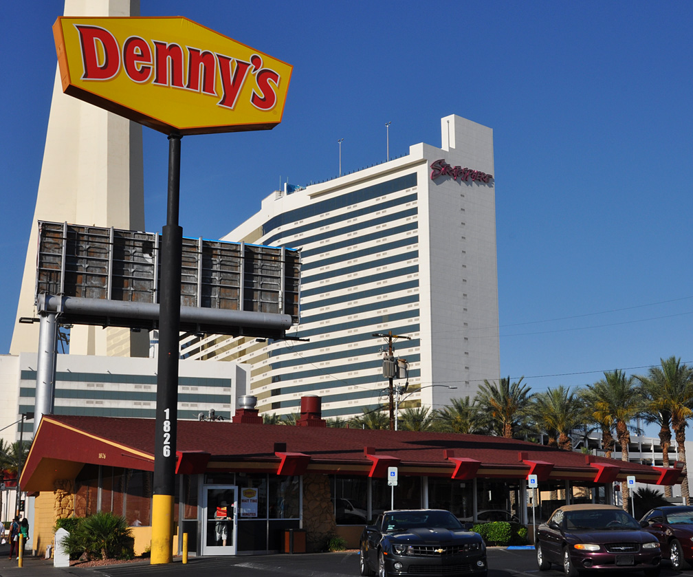 Denny's 1826 Las Vegas Blvd, BEST SERVICE HERE! - Reviews, Photos